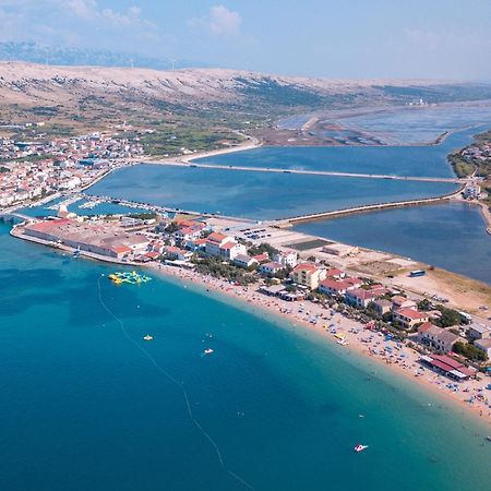 Apartments By The Sea Pag - 11778 Pag Town Bagian luar foto